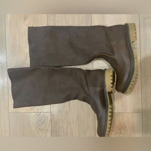 Ladies Roots leather boots